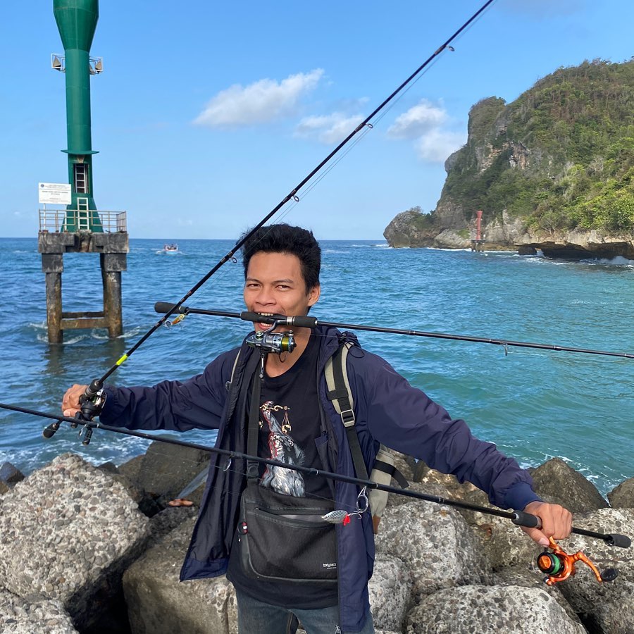 Aktivitas menarik di Pantai Sadeng Aktivitas menarik di Pantai Sadeng